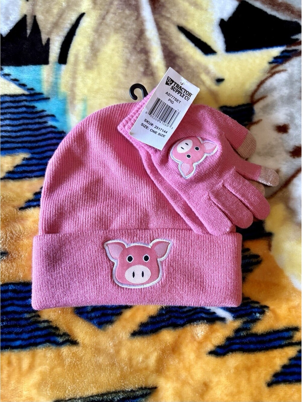 NWT Tractor Supply Co Kids Pink Pig Beanie & Gloves Set One Size Winter Knit